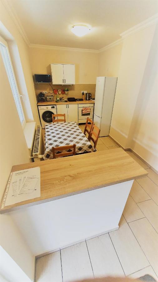 Apartament Csalogany Apartman Kecskemét Zewnętrze zdjęcie